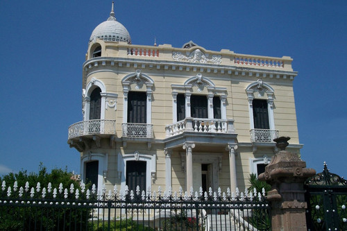 mansion-1268439
